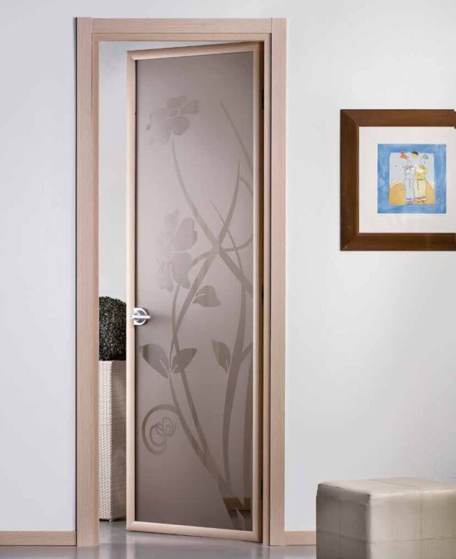 Porta in legno con vano vetro, finitura laminato rovere sbiancato — FIP Porte