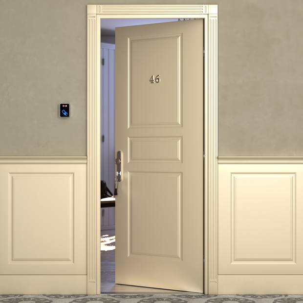 Porta camera laccata crema a tre bugne